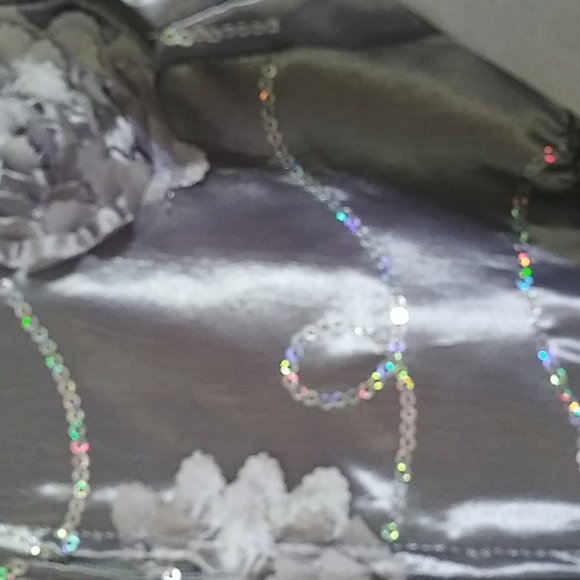 Dress - Picture 7 of 11